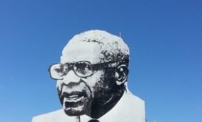 M et Césaire