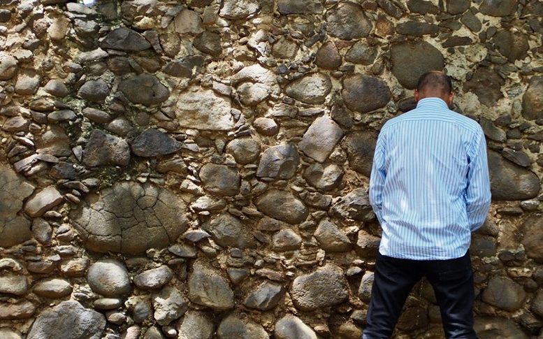 Emmanuel de Reynal...je n'ai jamais été ton ami...mes amis ne sont pas des enculés