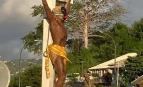 COLORS OF THE CROSS AT RIVIÈRE-SALÉE IN MARTINIQUE