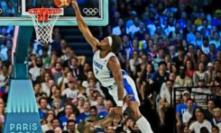 Le DUNK de l'année 2024 - Guerschon Yabusele V/S LeBron James